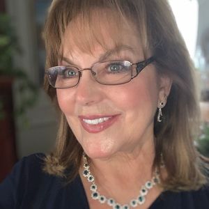 Meet your Posher, Anne